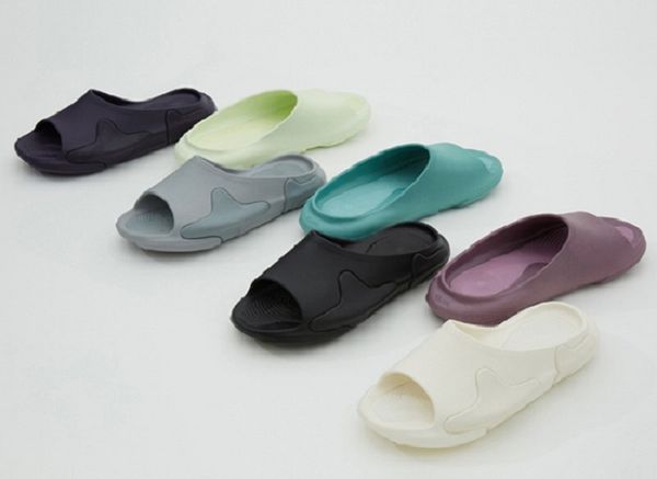 2022 designer slippers women sandals luxury slides oran sandal classic flip flop casual shoes sneakers trainer brand0 708, Black
2022 designer slippers women sandals luxury slides oran sandal classic flip flop casual shoes sneakers trainer brand0 708, Black