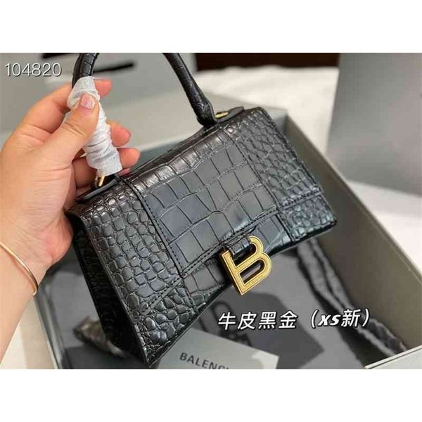 versatile balenciga 2022 b home fashion hourglass high version crocodiless leather women's single shoulder messenger bags leather luxur
versatile balenciga 2022 b home fashion hourglass high version crocodiless leather women's single shoulder messenger bags leather luxur