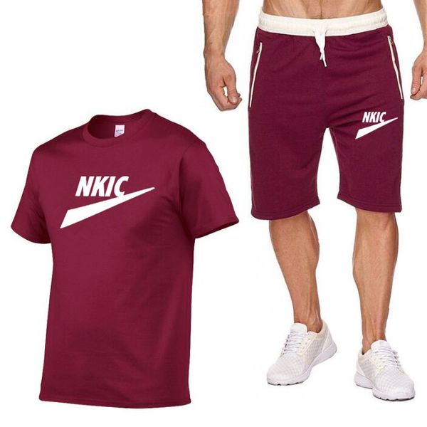 2022 men's brand tracksuit two pieces sets men casual fitness sport suit short sleeve t shirt+trousers men sportswear suits, Gray
2022 men's brand tracksuit two pieces sets men casual fitness sport suit short sleeve t shirt+trousers men sportswear suits, Gray