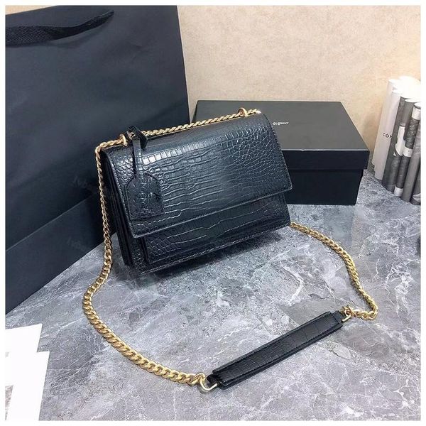 luxury designer bag women shoulder bags chain handbag artsy designer saddle purse
luxury designer bag women shoulder bags chain handbag artsy designer saddle purse