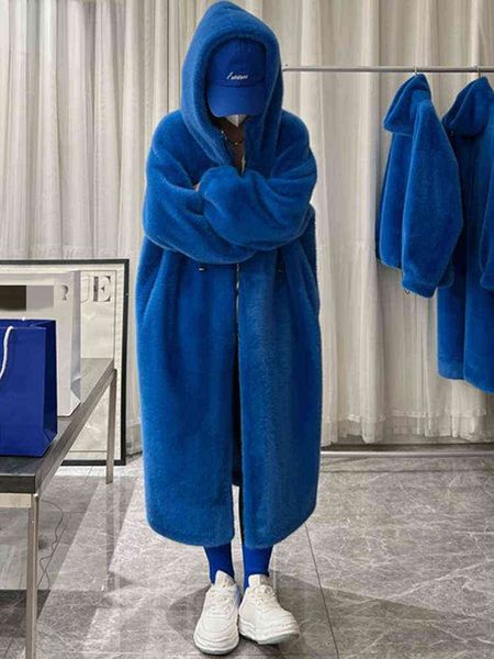 2022 lautaro winter long oversized warm thick blue white fluffy faux fur coat women with hood loose casual korean style fashion t220810, Black
2022 lautaro winter long oversized warm thick blue white fluffy faux fur coat women with hood loose casual korean style fashion t220810, Black