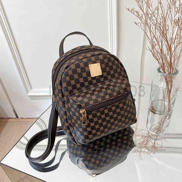 designer bag leather backpack mens woman new printing dot fashion double shoulder bag single messenger bag light backpack l6.29in w2.36in h7
designer bag leather backpack mens woman new printing dot fashion double shoulder bag single messenger bag light backpack l6.29in w2.36in h7