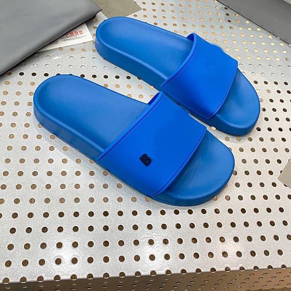 pool slide men women slide designer slipper paris luxury fashion brand slippers size 35-46 model fg06, Black
pool slide men women slide designer slipper paris luxury fashion brand slippers size 35-46 model fg06, Black