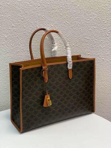 factory online export designer brand bag handbag 2022 new tote high capacity classic old flower seri
factory online export designer brand bag handbag 2022 new tote high capacity classic old flower seri