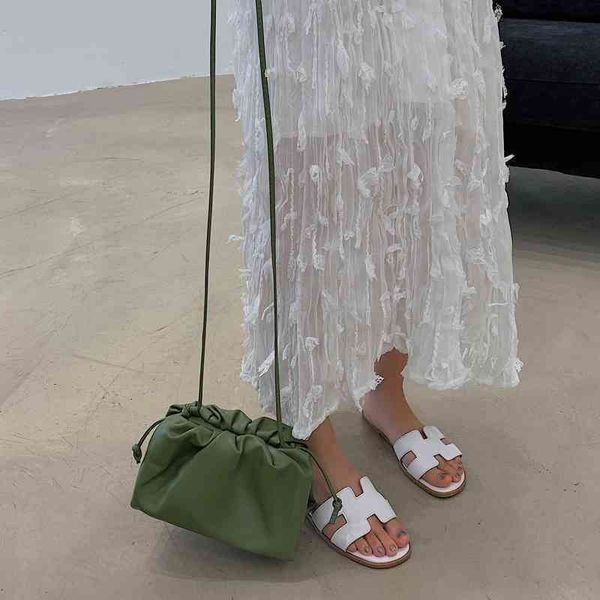 ladies designer handbags solid color leather crossbody bags women small clutch lady shoulder simple bag travel
ladies designer handbags solid color leather crossbody bags women small clutch lady shoulder simple bag travel