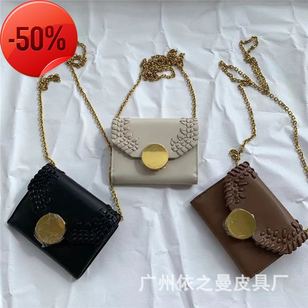 fashion luxury designerbag c family k women's 2022 new metal chain single shoulder messenger bag woven small wallet
fashion luxury designerbag c family k women's 2022 new metal chain single shoulder messenger bag woven small wallet