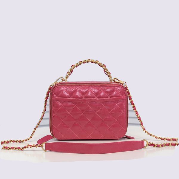 fashion pu leather soft one shoulder hand cosmetic bag phone replacement ladies chain square bag05
fashion pu leather soft one shoulder hand cosmetic bag phone replacement ladies chain square bag05