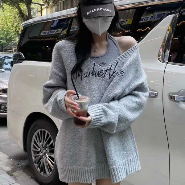 women's knits & tees designer autumn french gentle wind grey sweater female lazy loose v-neck design feeling hanging neck soft waxy kni, White
women's knits & tees designer autumn french gentle wind grey sweater female lazy loose v-neck design feeling hanging neck soft waxy kni, White
