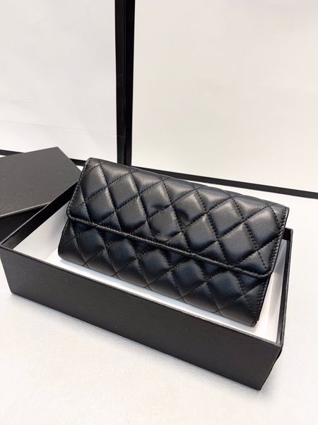 women wallets designers luxury purse cluth men wallet classic passport card wholesale cheque book genuine leather lambskin original box 19cm, Red;black
women wallets designers luxury purse cluth men wallet classic passport card wholesale cheque book genuine leather lambskin original box 19cm, Red;black