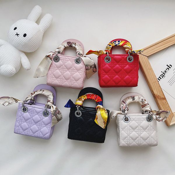 bag fashion spring summer new embroidered thread small silk scarf handbag girl chain messenger crossbody bags wholesale female handbags
bag fashion spring summer new embroidered thread small silk scarf handbag girl chain messenger crossbody bags wholesale female handbags