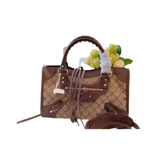 brown motorcycle bag baguette bags pure leather quality solid color single shoulder cross handbag designer handbag luxury women man like
brown motorcycle bag baguette bags pure leather quality solid color single shoulder cross handbag designer handbag luxury women man like