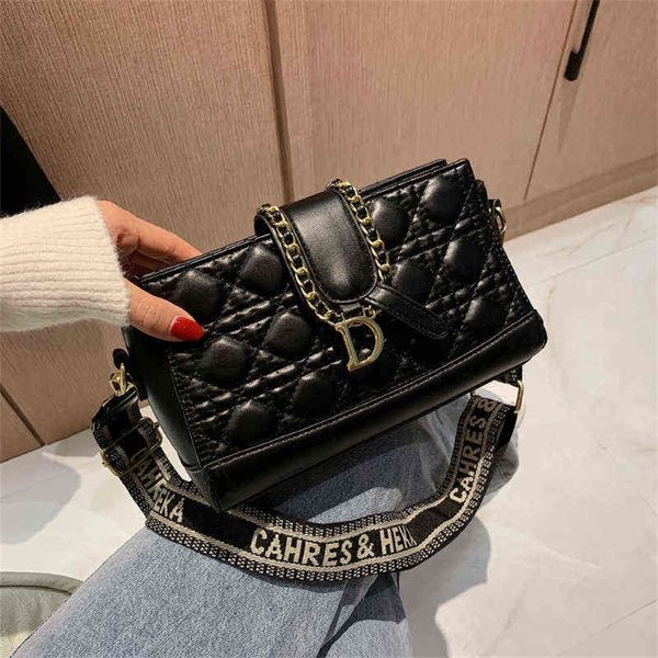 chaoling lattice wide belt small fashion autumn single messenger 67% off store wholesale
chaoling lattice wide belt small fashion autumn single messenger 67% off store wholesale