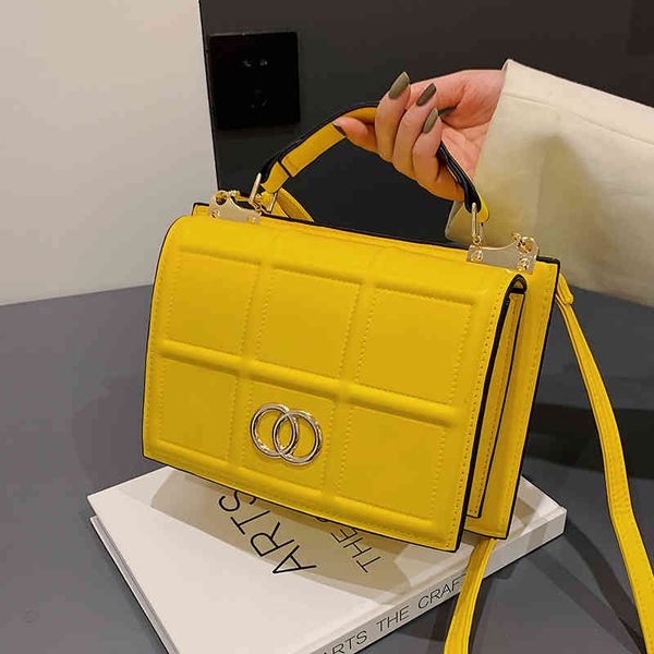 handbag 2023 new bag women's simple and fashionable checkered embossed hand-held shoulder messenger
handbag 2023 new bag women's simple and fashionable checkered embossed hand-held shoulder messenger