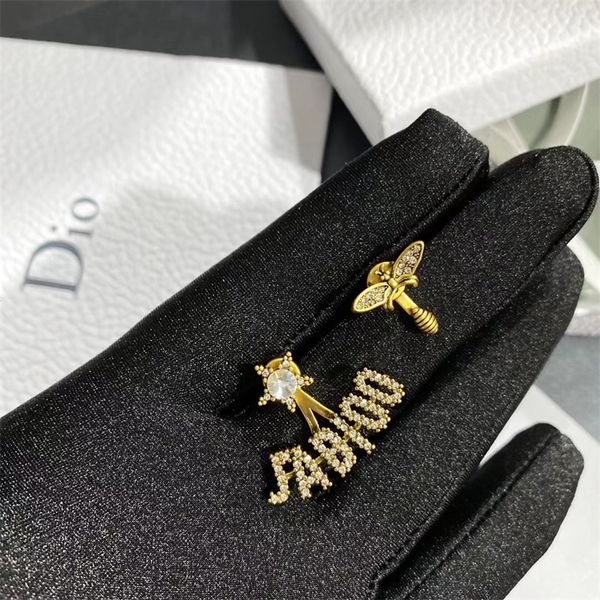 designer jewelry online asymmetric stud feminine temperament letter versatile super flash earrings 925 pure silver, Golden
designer jewelry online asymmetric stud feminine temperament letter versatile super flash earrings 925 pure silver, Golden