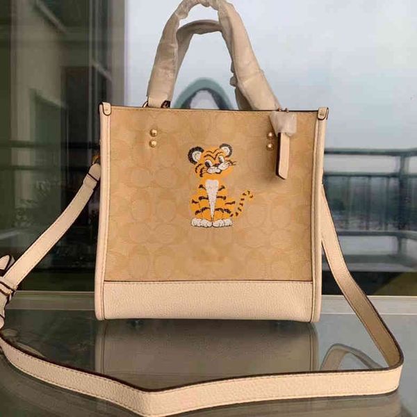 designers luxury 7a bags cochs purse handbag crossbody wallet for womens multicolour fashion lnclined shoulder bag versatile cc totes large
designers luxury 7a bags cochs purse handbag crossbody wallet for womens multicolour fashion lnclined shoulder bag versatile cc totes large