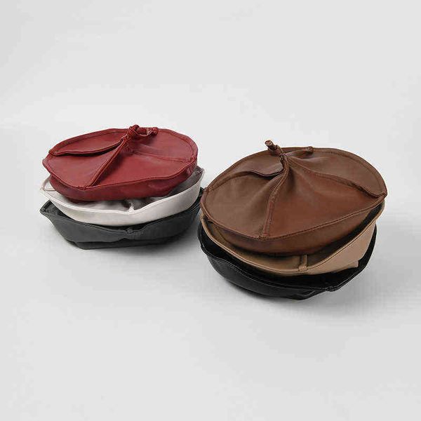 retro hats for women autumn winter hats pu leather new design keep warm windproof cap female beret hats pumpkin hat new 2021 j220722, Blue;gray
retro hats for women autumn winter hats pu leather new design keep warm windproof cap female beret hats pumpkin hat new 2021 j220722, Blue;gray