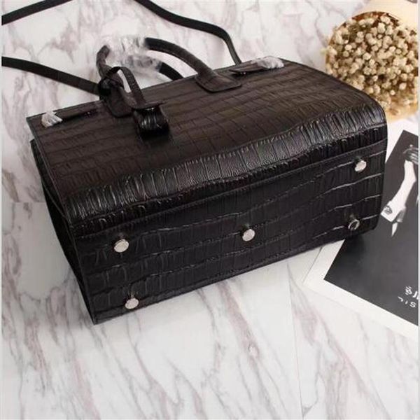 2021 new sell fashion women genuine leather handbag crocodile grain sac de jour shoulder bag 2 size335h
2021 new sell fashion women genuine leather handbag crocodile grain sac de jour shoulder bag 2 size335h