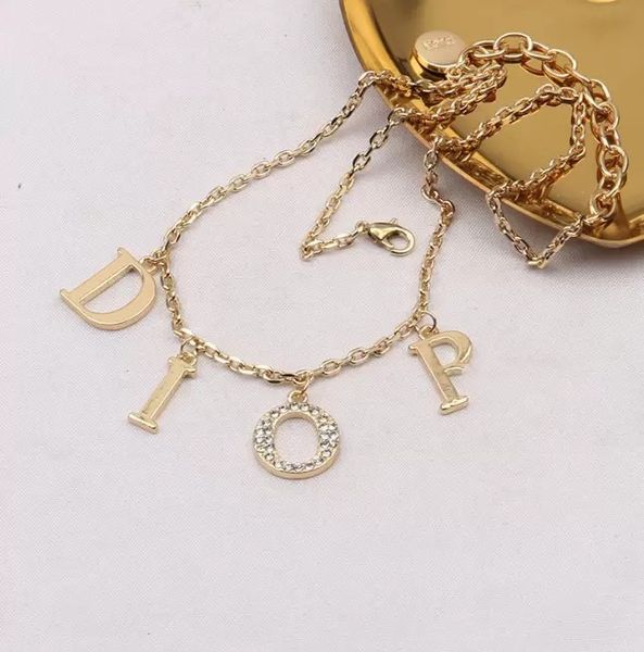 aaapendant necklaces d family luxury brand designer letters bangle women metal jewelry personality creative fashion accessories d letter par, Silver
aaapendant necklaces d family luxury brand designer letters bangle women metal jewelry personality creative fashion accessories d letter par, Silver