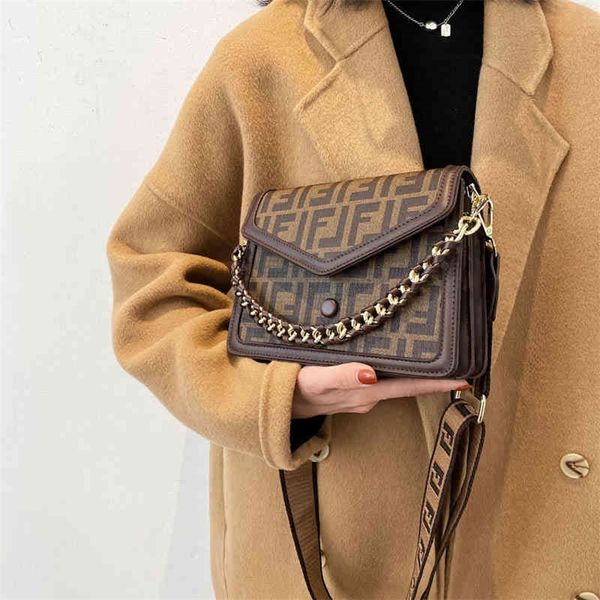 advanced sense of foreign style small women's new autumn and winter versatile chain wide belt single clearance outlet sale
advanced sense of foreign style small women's new autumn and winter versatile chain wide belt single clearance outlet sale