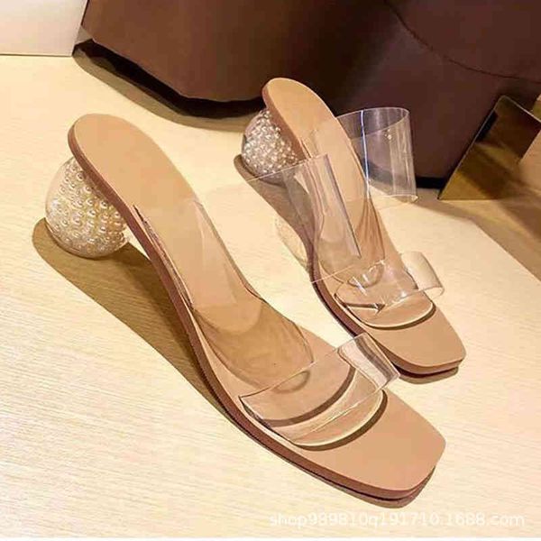 dress shoes summer transparent crystal and pearl flip flops women's head thick heel fairy cool flip flops women wear out, Black
dress shoes summer transparent crystal and pearl flip flops women's head thick heel fairy cool flip flops women wear out, Black