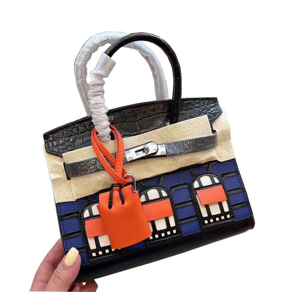 2022 new fashion trend bag platinum house portable shoulder bags women's leisure versatile crocodile leather spell cow leather brand
2022 new fashion trend bag platinum house portable shoulder bags women's leisure versatile crocodile leather spell cow leather brand
