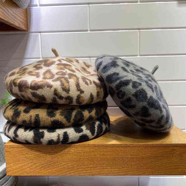 2020010shi8938orxinyu autumn thickening wool lengthy warm leopard print large factory beret hat men women leisure painter hat j220722, Blue;gray
2020010shi8938orxinyu autumn thickening wool lengthy warm leopard print large factory beret hat men women leisure painter hat j220722, Blue;gray