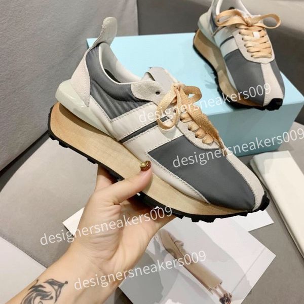 men shoes b22 sneaker reflective sneakers platform shoes canvas calfskin trainers women fashion casual shoes multicolor size 35-44 ly211128, Black
men shoes b22 sneaker reflective sneakers platform shoes canvas calfskin trainers women fashion casual shoes multicolor size 35-44 ly211128, Black