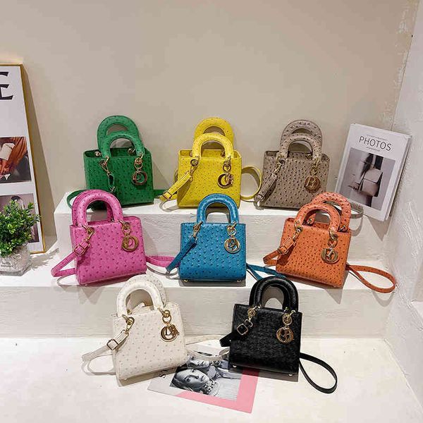factory direct sale niche princess of wales new summer fashionable high-end messenger handbag designer bag
factory direct sale niche princess of wales new summer fashionable high-end messenger handbag designer bag