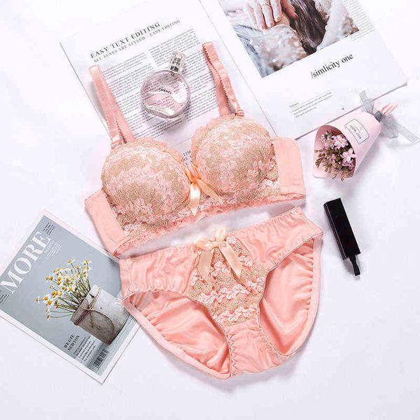girl bra set thin mold cup bra push up underwear full support teenagers ladies plus 70-85 a b cup wireless bottom l220726, Red;black
girl bra set thin mold cup bra push up underwear full support teenagers ladies plus 70-85 a b cup wireless bottom l220726, Red;black