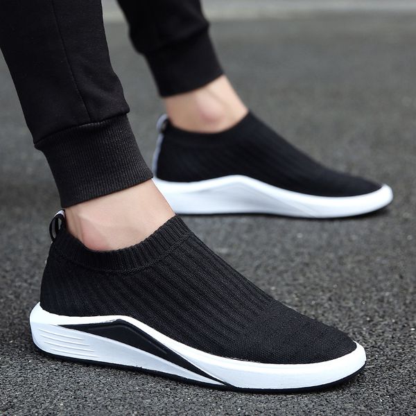 casual shoes designer rhyton sneaker men women shoe straw berry wave mouth print trainer man woman by shoe 17
casual shoes designer rhyton sneaker men women shoe straw berry wave mouth print trainer man woman by shoe 17