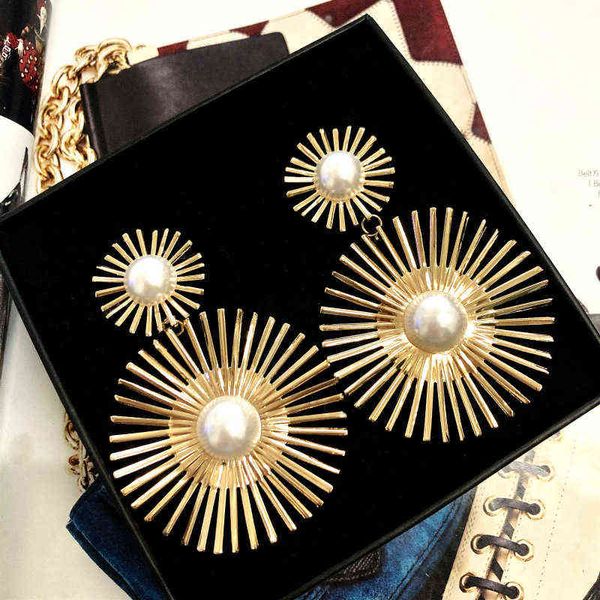 lats exaggerated long drop earrings for women big pearl round dangle earrings wild sun earings brincos female fashion jewelry g220312, Silver
lats exaggerated long drop earrings for women big pearl round dangle earrings wild sun earings brincos female fashion jewelry g220312, Silver