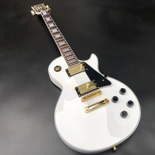 022 new card si tong electric guitar white paint peach core wood rose wood fingerboard gold accessories postage
022 new card si tong electric guitar white paint peach core wood rose wood fingerboard gold accessories postage