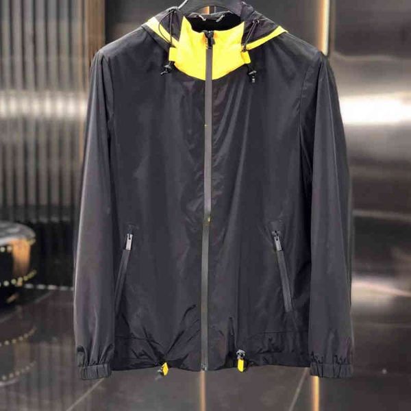 waterproof and windproof men's hooded jacket fen22d stitching three-layer adhesive windbreaker functional wind sports coat, Black;brown
waterproof and windproof men's hooded jacket fen22d stitching three-layer adhesive windbreaker functional wind sports coat, Black;brown