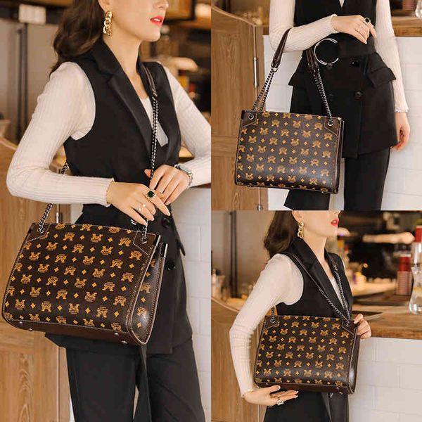 designer handbags single shoulder bag women's fashion double belt large capacity tote bag 2022 new atmospheric high-value messenger
designer handbags single shoulder bag women's fashion double belt large capacity tote bag 2022 new atmospheric high-value messenger