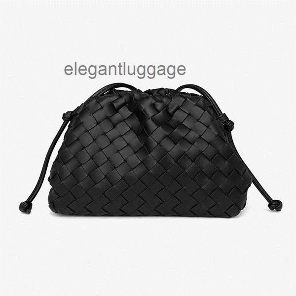 handbags venetas designer bottegaas women woven cloud dumpling bag soft hand armpit mini women's messenger fold 2022 style rri6
handbags venetas designer bottegaas women woven cloud dumpling bag soft hand armpit mini women's messenger fold 2022 style rri6