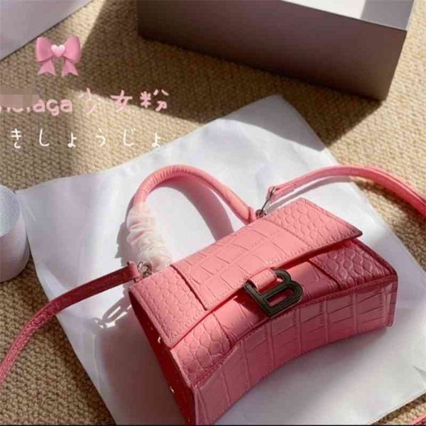 bbbalencaigassss handbags pear women's designer classic crocodile pattern cherry blossom powder sand leak bag hand messenger candy colo
bbbalencaigassss handbags pear women's designer classic crocodile pattern cherry blossom powder sand leak bag hand messenger candy colo