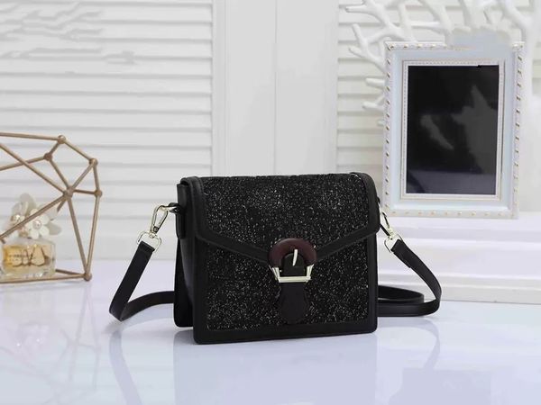 2022 ladies fashion casual designe luxury crossbody shoulder bag messenger bags pu leather handbag purse pouch classic chain square
2022 ladies fashion casual designe luxury crossbody shoulder bag messenger bags pu leather handbag purse pouch classic chain square