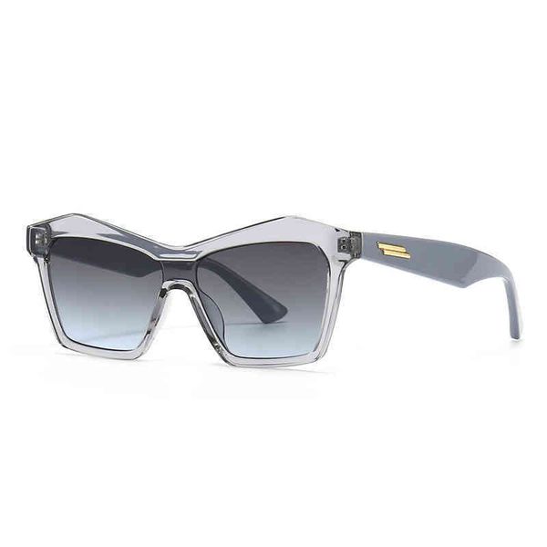 bv1093s cat's eye conjoined lens sunglass fashion street shooting modern ins sunglass, White;black
bv1093s cat's eye conjoined lens sunglass fashion street shooting modern ins sunglass, White;black