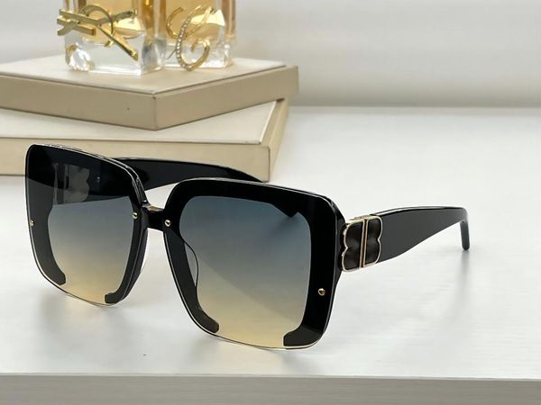 sunglasses for women summer style 0190 anti-ultraviolet retro plate full frame fashion eyeglasses random box, White;black
sunglasses for women summer style 0190 anti-ultraviolet retro plate full frame fashion eyeglasses random box, White;black