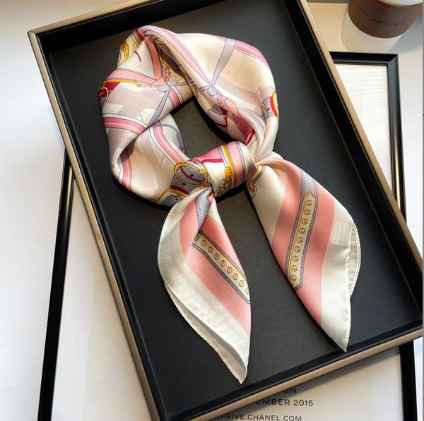 wholesale designer letters print flower imitate silk scarf headband for women fashion long handle bag scarves paris shoulder tote luggage ri, Blue;gray
wholesale designer letters print flower imitate silk scarf headband for women fashion long handle bag scarves paris shoulder tote luggage ri, Blue;gray