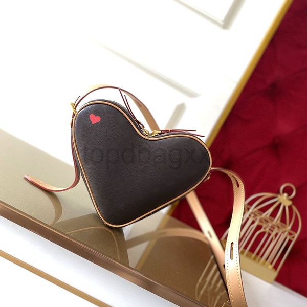 designer bags fashion red heart-shaped shoulder bag handbag calfskin wallet woman embossed messenger evening bags designer coin purse
designer bags fashion red heart-shaped shoulder bag handbag calfskin wallet woman embossed messenger evening bags designer coin purse