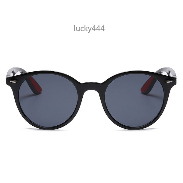 millionaire sunglasses wayfarer role ban designer eyewears fashion one piece sunglasses for men and women lunettes de soleil, White;black
millionaire sunglasses wayfarer role ban designer eyewears fashion one piece sunglasses for men and women lunettes de soleil, White;black
