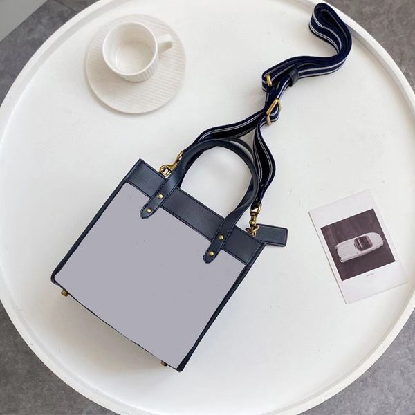new style tote bags deisgner handbag on the go women genuine leather tote summer time beach handbags 5a good quality crossbody shoulder clut
new style tote bags deisgner handbag on the go women genuine leather tote summer time beach handbags 5a good quality crossbody shoulder clut
