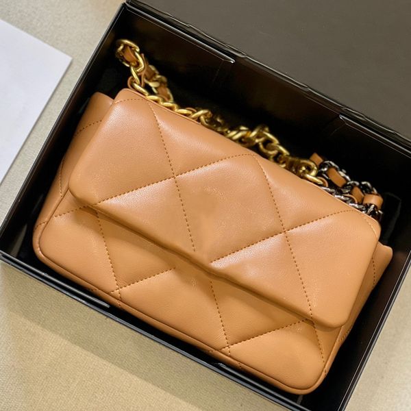 classic chain fashion luxury designers bags messenger handbags 2021 purse lady women wallets hobo purses famous designer cross body totes fe
classic chain fashion luxury designers bags messenger handbags 2021 purse lady women wallets hobo purses famous designer cross body totes fe