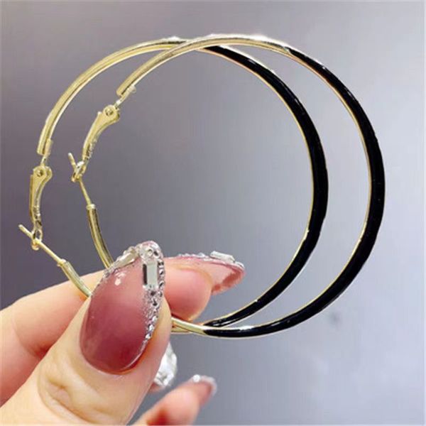 earrings 925 silver dangle chandelier new fashion big ring female high sense french temperament circle women party exaggerated extra large g
earrings 925 silver dangle chandelier new fashion big ring female high sense french temperament circle women party exaggerated extra large g