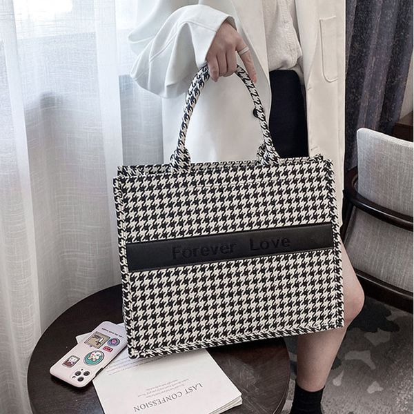 elegant canvas totes women luxury brand casual tote bag plaid big capacity handbags female stree shopping shoulder bag purse
elegant canvas totes women luxury brand casual tote bag plaid big capacity handbags female stree shopping shoulder bag purse