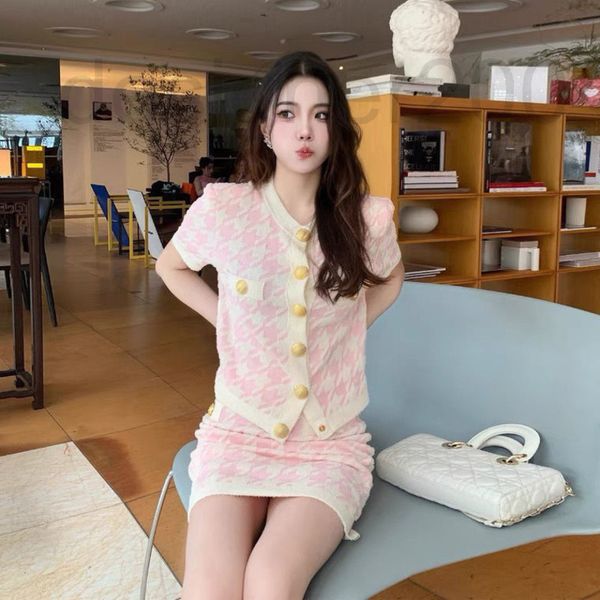 two piece dress designer knitted round neck thousand bird check cardigan 2022 summer new thin high waist slim skirt two sets 4l8l, White
two piece dress designer knitted round neck thousand bird check cardigan 2022 summer new thin high waist slim skirt two sets 4l8l, White