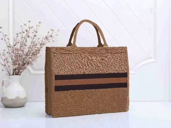 fashion tote shoulder evening bags handbag crossbody designer shopping bag wallets lady stripes letters handles satchel large capacity unise
fashion tote shoulder evening bags handbag crossbody designer shopping bag wallets lady stripes letters handles satchel large capacity unise