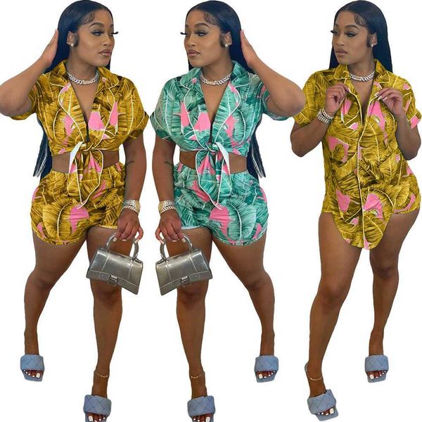 lady leaves print two piece outfits tracksuits home suit for women notched neck short sleeve crop biker short vacation matching sets, Gray
lady leaves print two piece outfits tracksuits home suit for women notched neck short sleeve crop biker short vacation matching sets, Gray