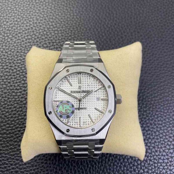 a pigue roya1 0ak ap15400 sapphire crystal size 41mm x 10mm equipped with imported fully automatic mechanical movement 8841, Slivery;brown
a pigue roya1 0ak ap15400 sapphire crystal size 41mm x 10mm equipped with imported fully automatic mechanical movement 8841, Slivery;brown